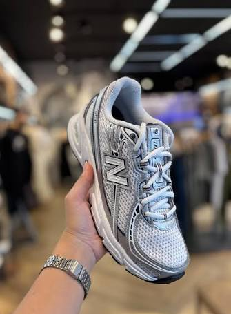 Tênis New Balance 740 Casual