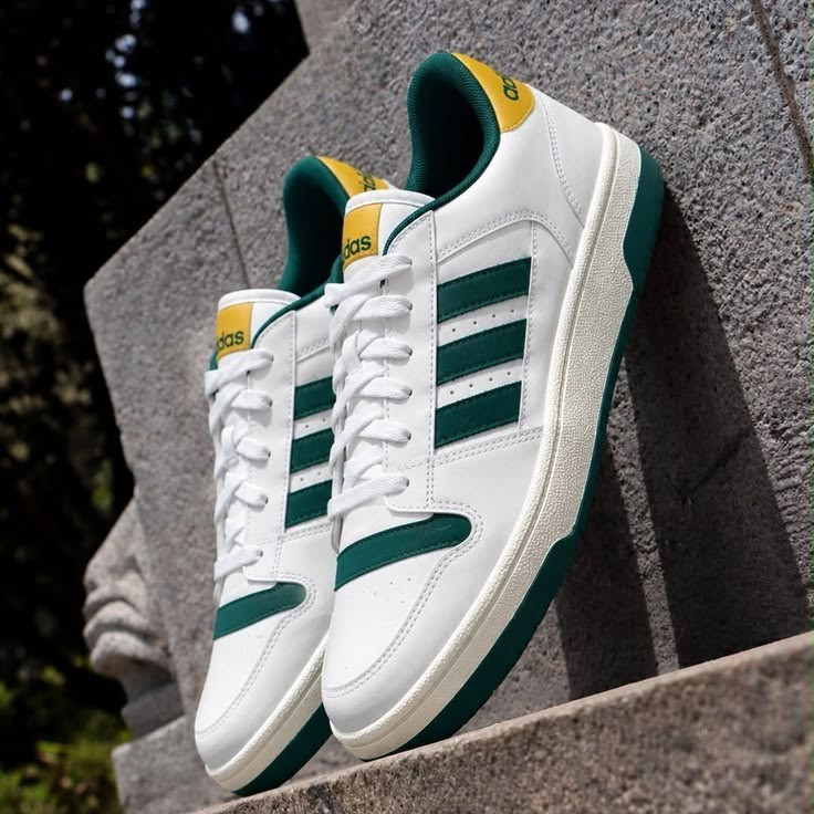 Tênis Masculino Adidas Branco Liso 41
