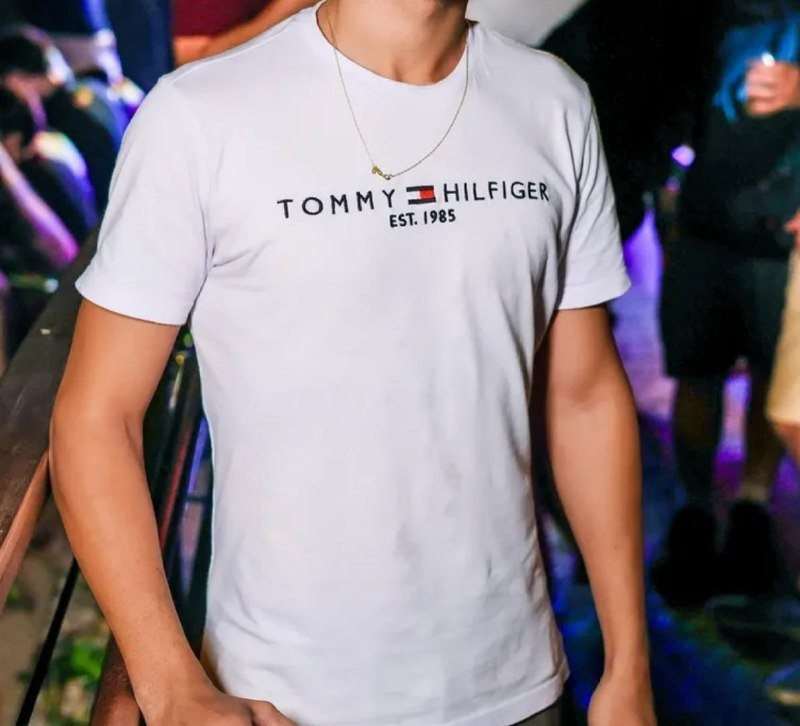 Camiseta Tommy Hilfiger 1985 Algodão