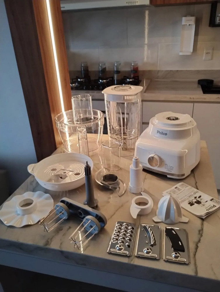 Multiprocessador Philco 1700W 9 em 1 Preto