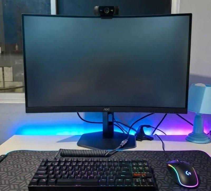 Monitor Gamer Curvo AOC AGON G4Z 27 300Hz 0,3ms HDR10 Base Ajustável