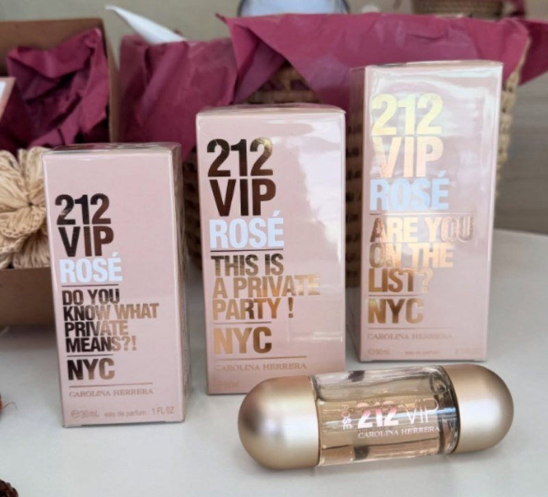 Perfume Carolina Herrera 212 VIP Rosé EDP 125ml