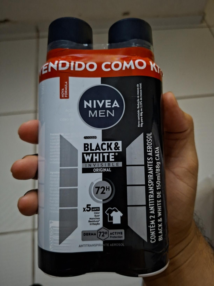 Kit NIVEA Desodorante Aerosol Men Black&White