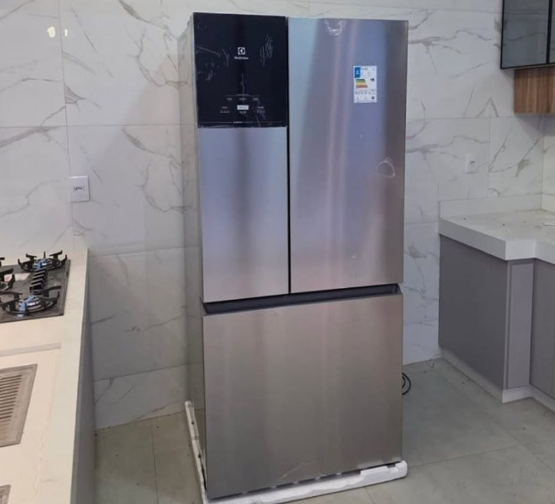 Geladeira Electrolux Frost Free Inverter 590L AutoSense 220v