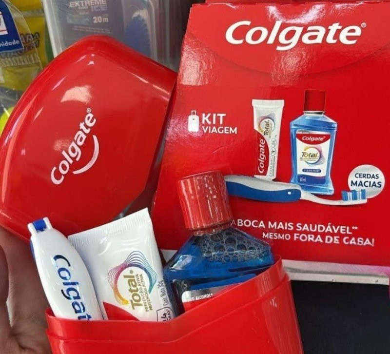 Colgate Kit de Higiene Bucal para Viagem
