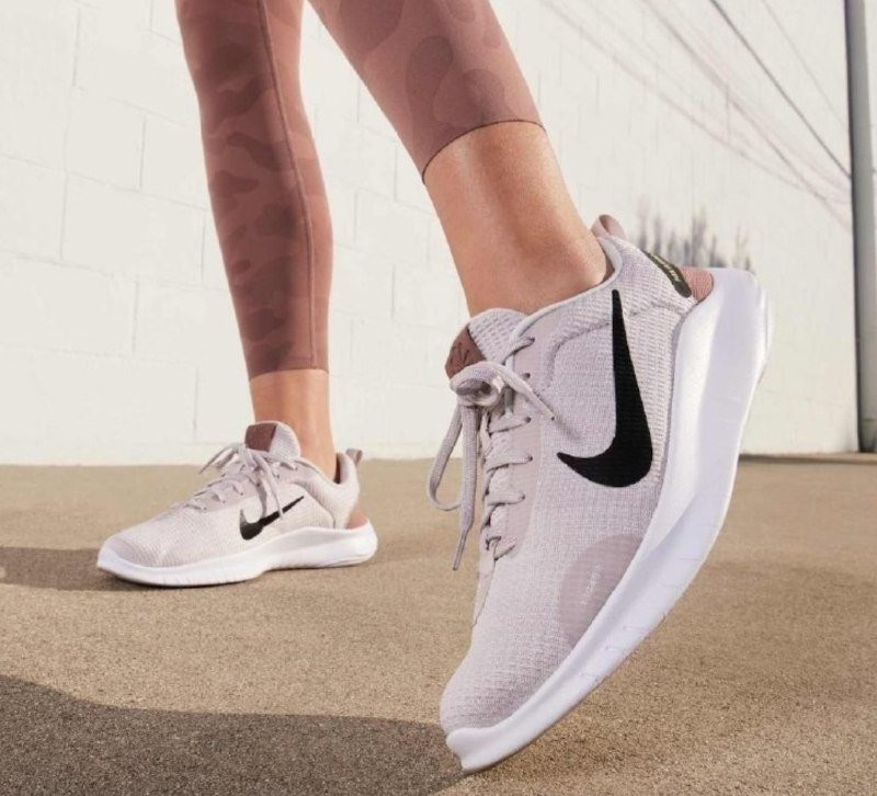 Tênis Nike Flex Experience Run 12