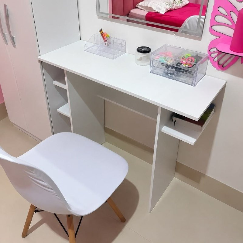 Mesa Para Computador Com Nichos