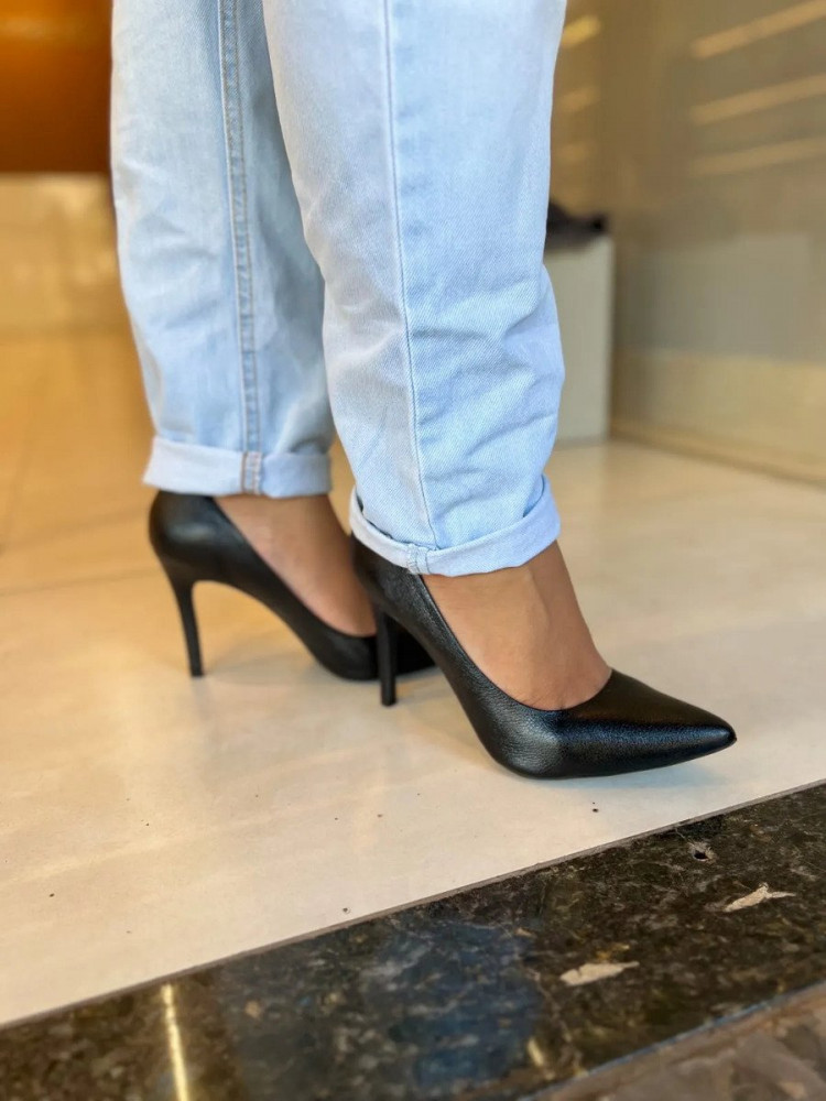 Scarpin Confort Luxo Couro Salto Alto Bico Fino