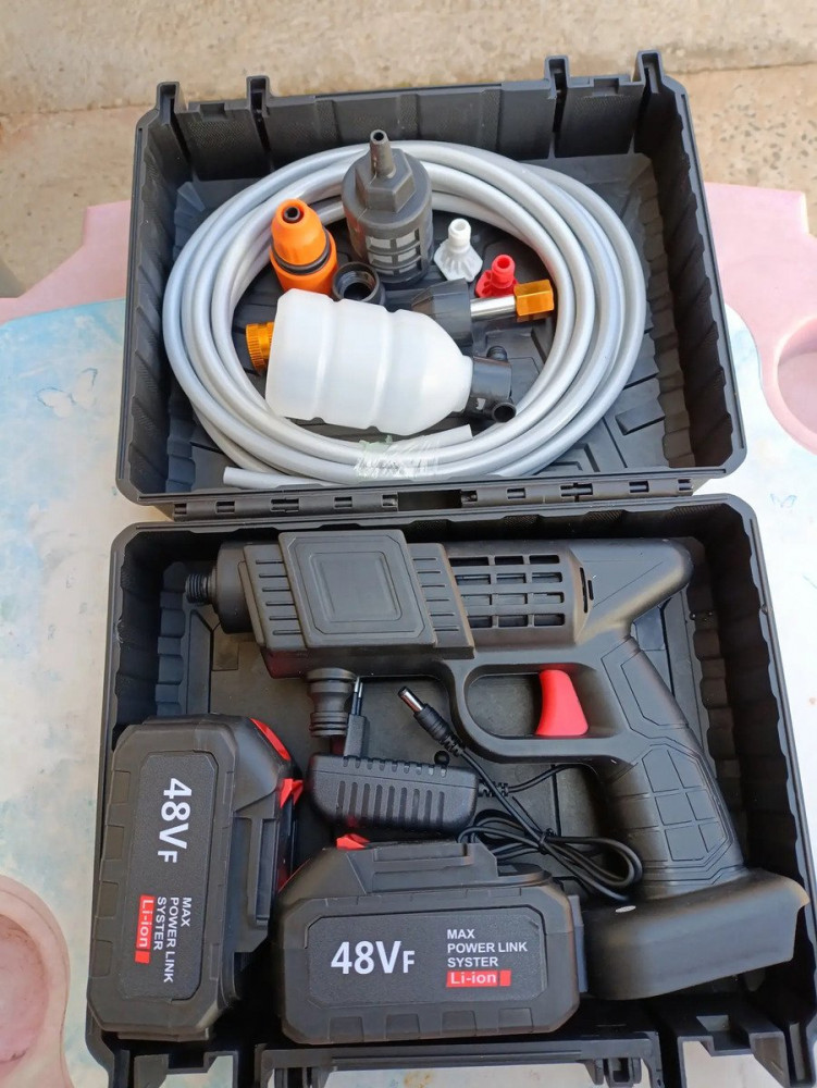 Lavadora Lava Jato Portátil 127/220v com Baterias