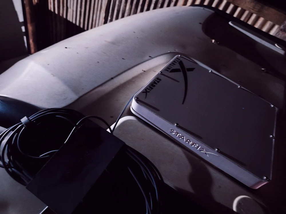 Case Suporte Veícular Teto Carro Starlink Mini