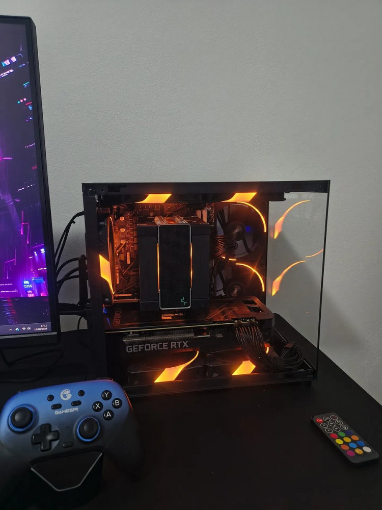 Gabinete Gamer Pcyes Forcefield Mini Vulcan