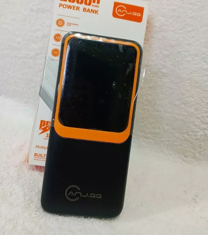Power Bank 20000mAh Carga Rápida Display Digital
