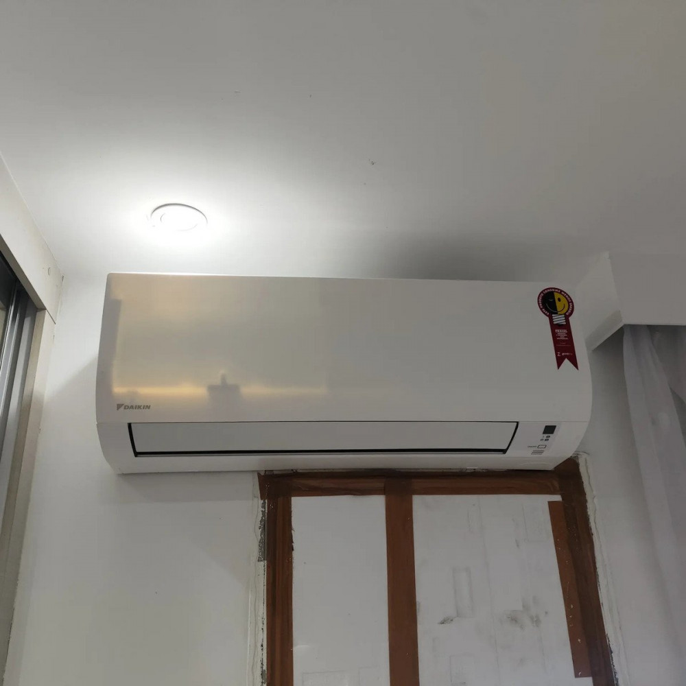 Daikin 9000 Btus Full Inverter Branco