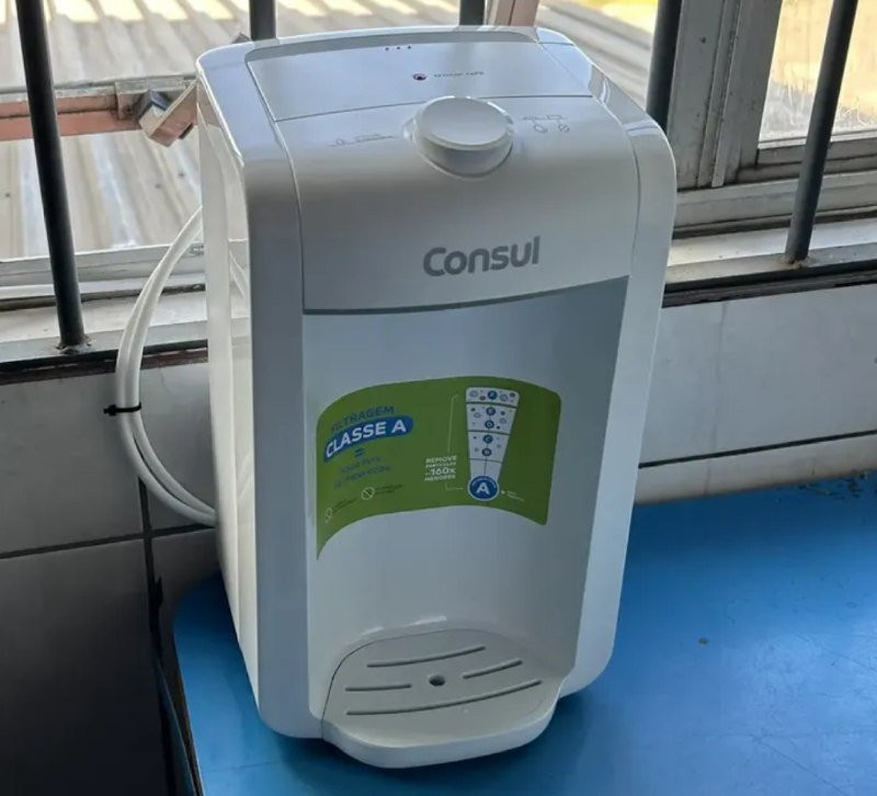 Purificador de Água Natural Compacto com Filtragem Classe A Consul