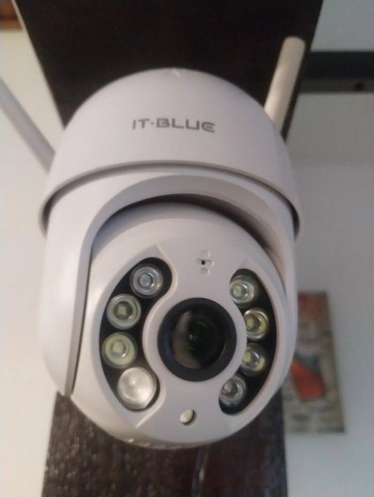 Kit 2 Câmeras iCSee A8 PTZ WiFi Visão Noturna