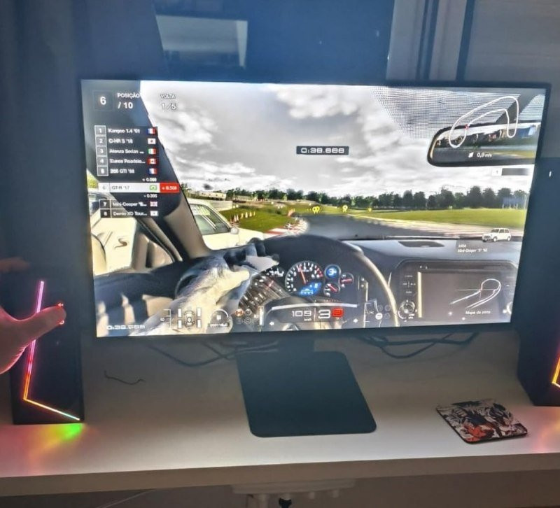 Monitor LG UltraGear 24 FHD 144Hz HDR10