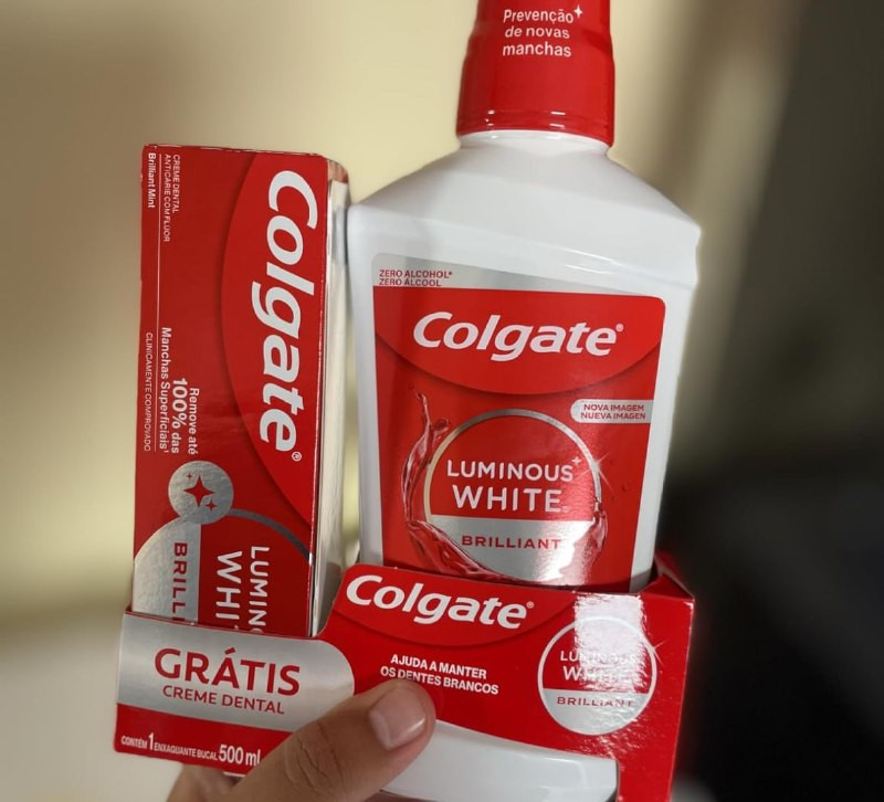 🦷 Kit Colgate Luminous White (Enxaguante 500ml + Creme Dental 70g)