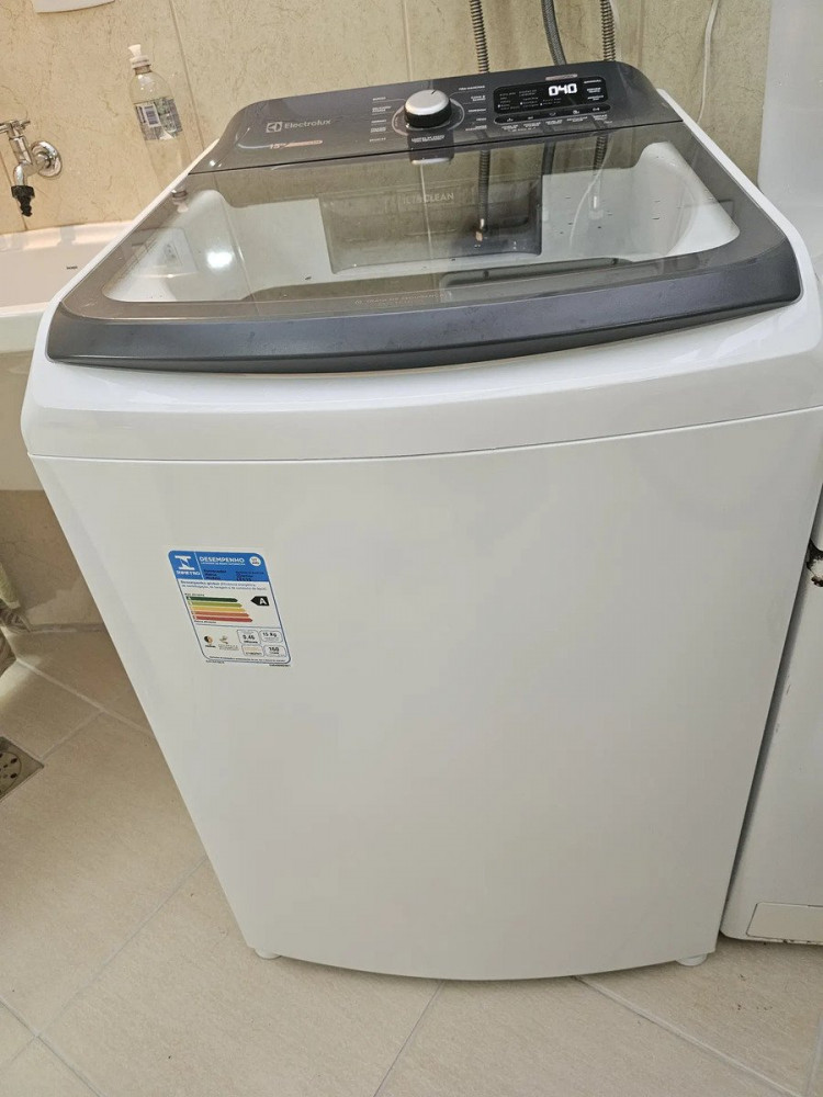 Máquina de Lavar 15kg Electrolux LEC15