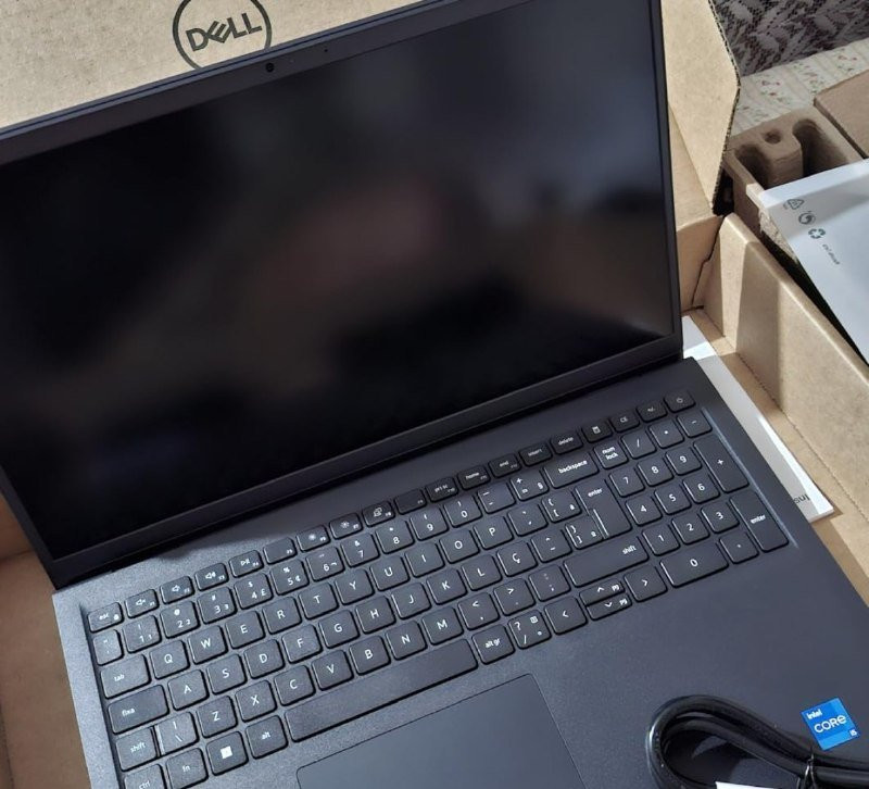 Notebook Dell Inspiron 15 3530