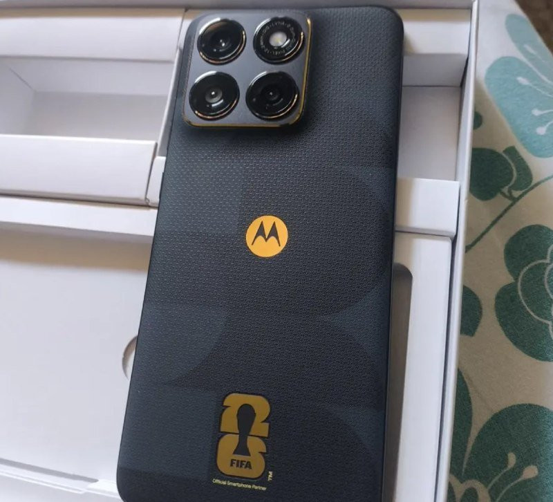 Motorola Edge 70 Fusion 5G, 256GB, 24GB (8GB RAM + 16GB RAM Boost)
