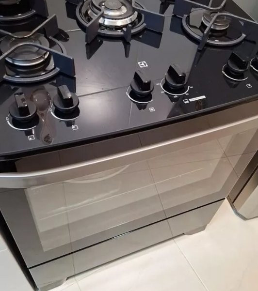 Fogão 5 bocas Electrolux Preto Mesa de Vidro