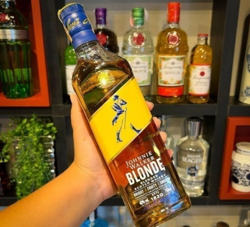 Whisky Johnnie Walker Blonde 750ml