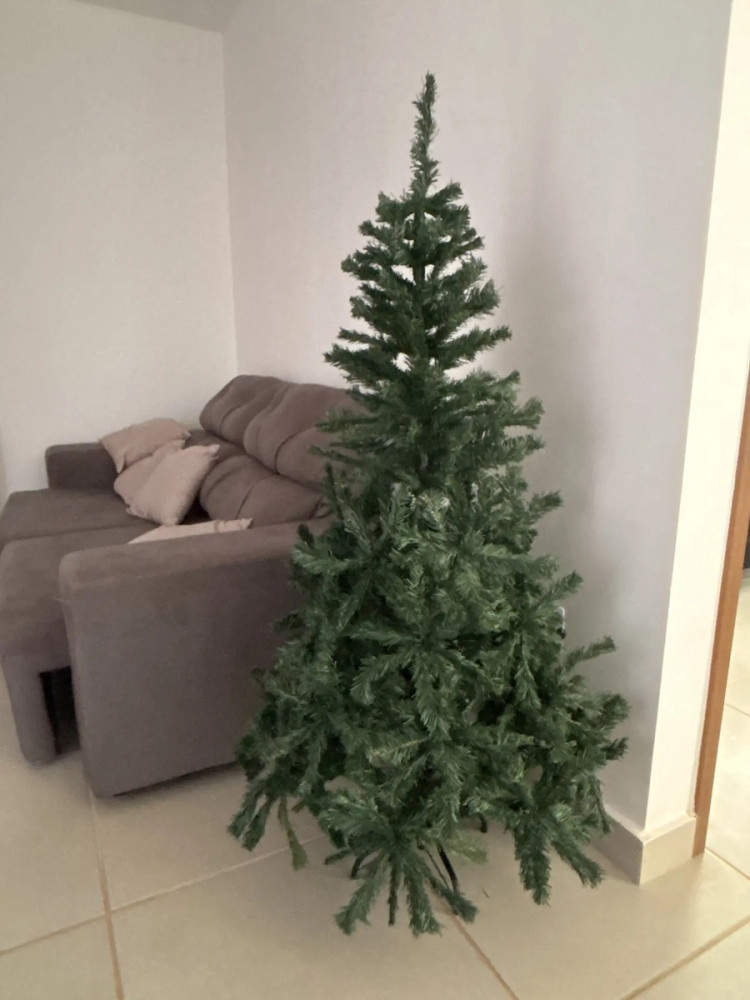 Árvore de Natal Verde Luxo 150/500 DEKASA