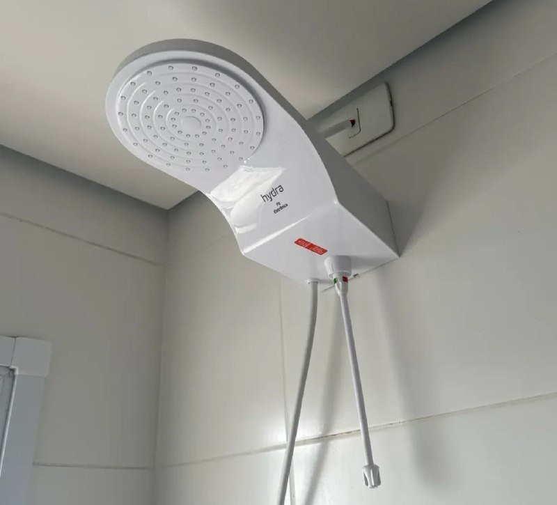 Chuveiro Ducha Eletrônico Branco Hydra Fit 220v 6800w