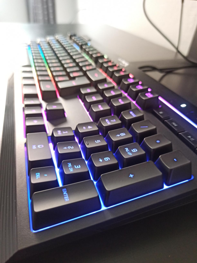 Teclado Gamer HyperX Alloy Core RGB ABNT2