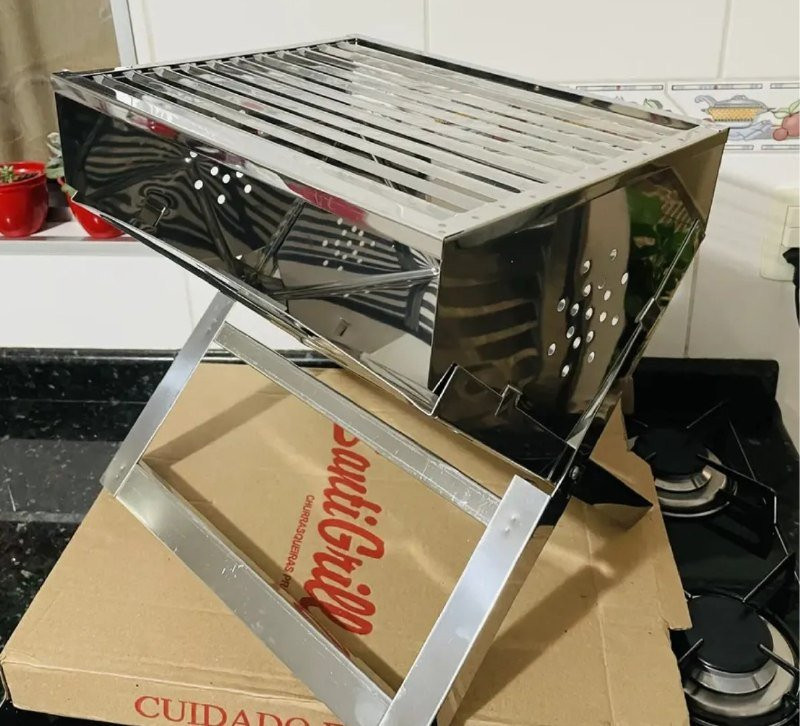 Churrasqueira De Inox Dobrável Portátil A Carvão