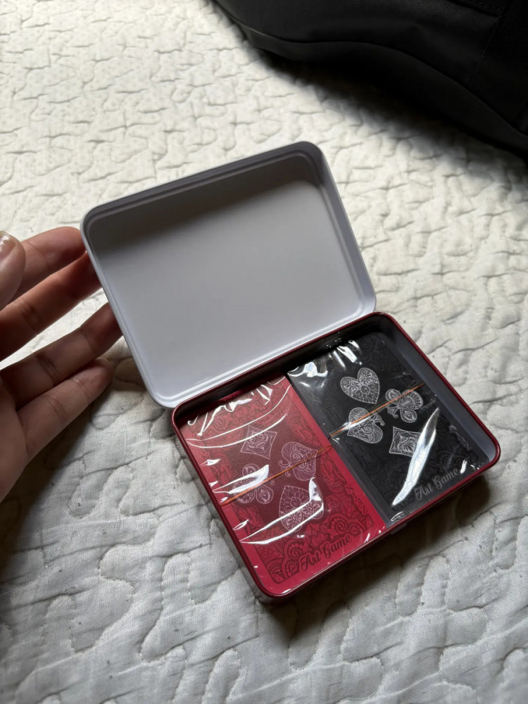 Kit 2 Jogos Baralhos Luxo Estojo de Lata