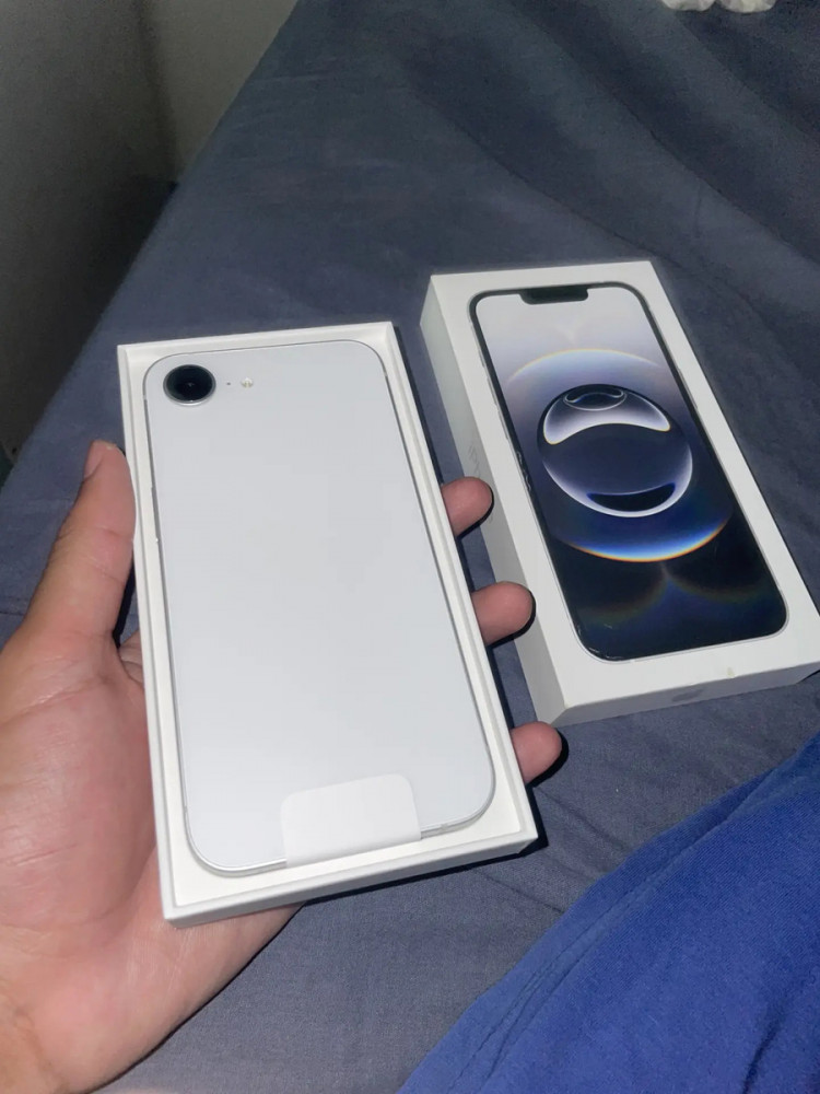 iPhone 16e 128 GB Preto