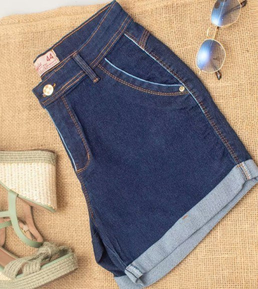 Shorts jeans azul escuro plus cintura alta