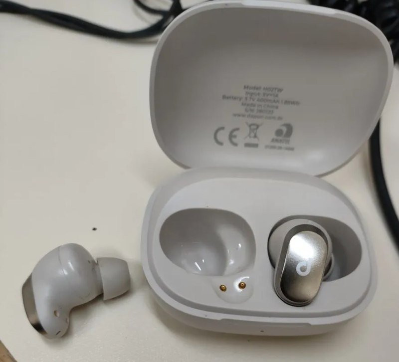 Fone de Ouvido Dapon com Bluetooth e Microfone