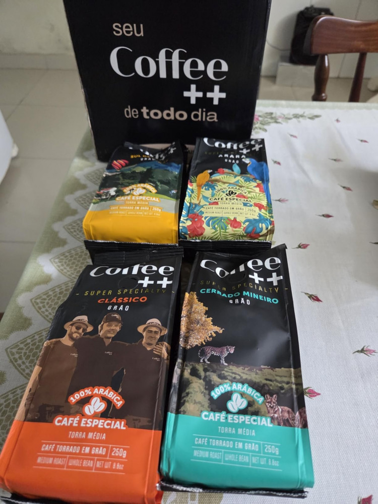 Kit 4 Pacotes Café Especial em Grãos 100% Arábica