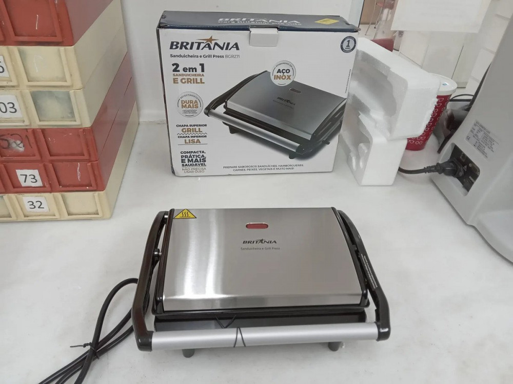 Sanduicheira Britânia Press BGR27I Preto Inox