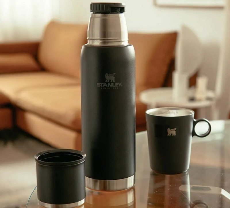 Garrafa Térmica Stanley Adventure 2.0 Matte Black 1L