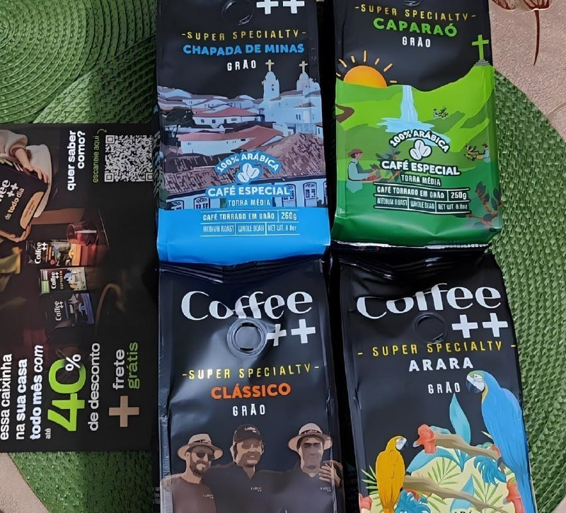 ☕️ Kit 4 Pacotes Café Especial em Grãos Coffee Mais: Arara, Caparaó, Chapada de Minas e Clássico (4x250g)