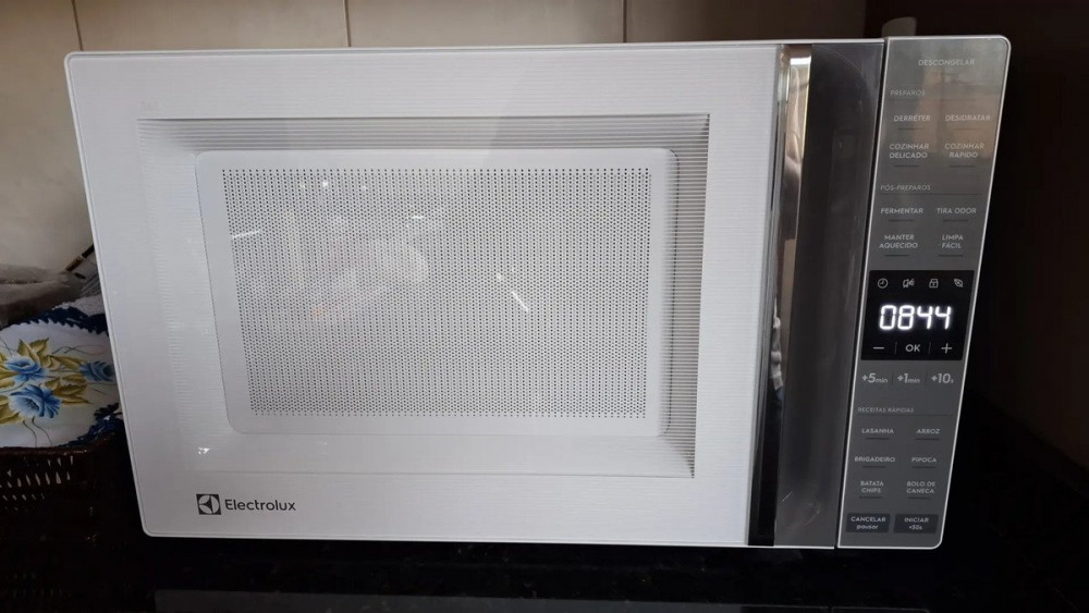 Micro-ondas Electrolux 36L Branco ME36B