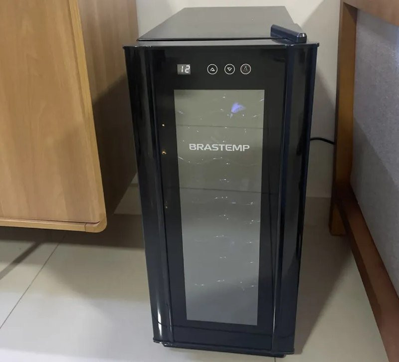 Adega De Vinhos Brastemp Para 12 Garrafas Com Painel Touch 127/220V