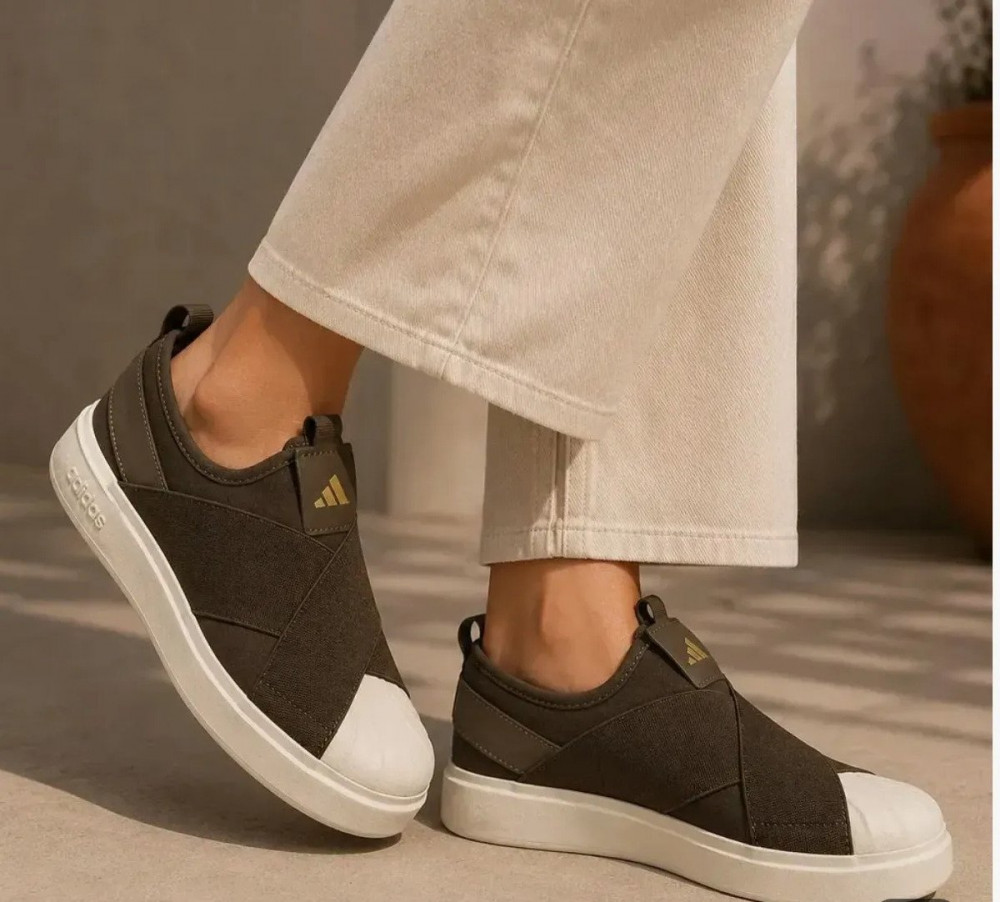 Tênis Feminino Slip On adidas Marrom Liso 39 Br