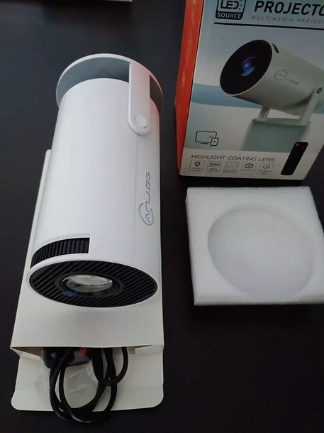 Projetor HY300 Bivolt 4K com Wi-fi Bluetooth