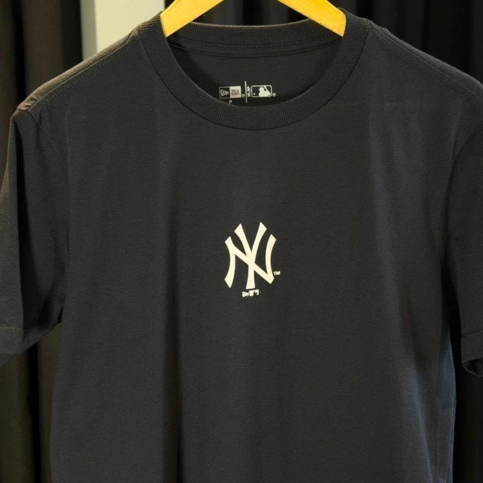 Camiseta New Era New York Yankees Preta