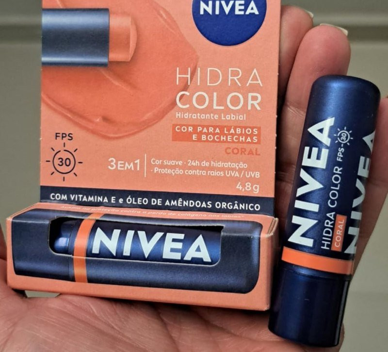 NIVEA Hidratante Labial Hidra Color 3 em 1 Coral
