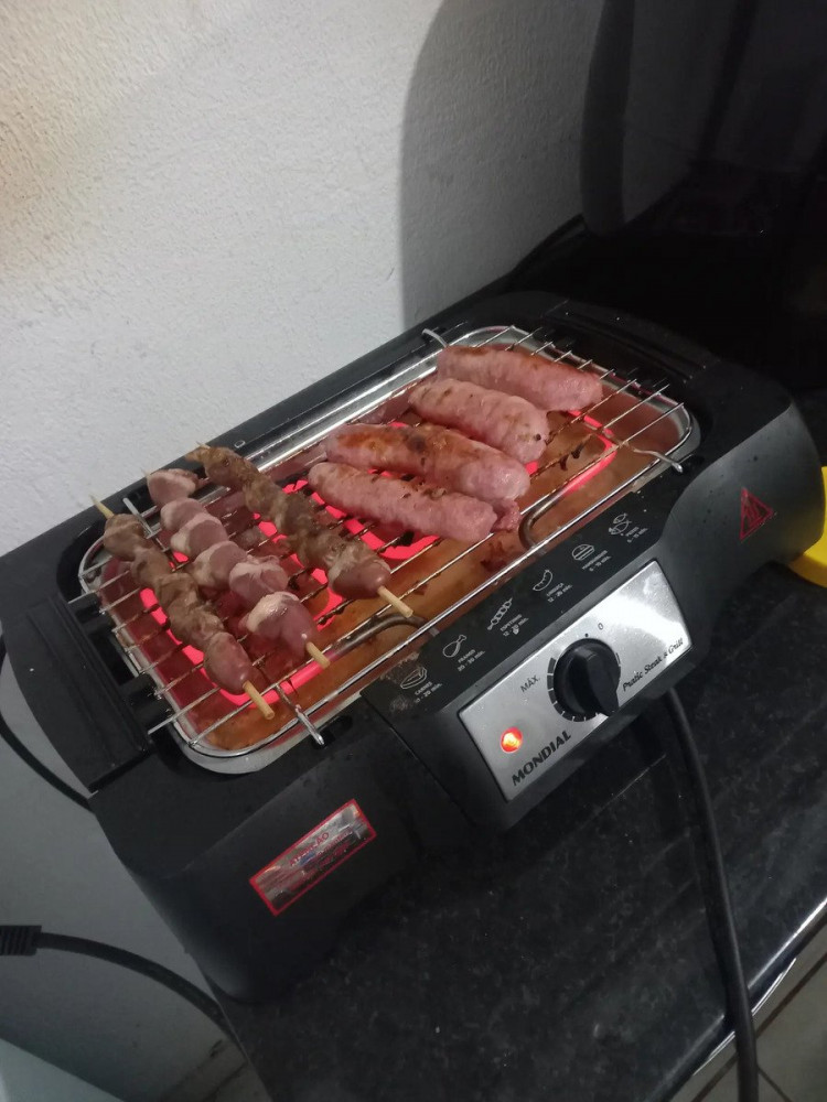 Mondial Churrasqueira Elétrica 1200W CH-07