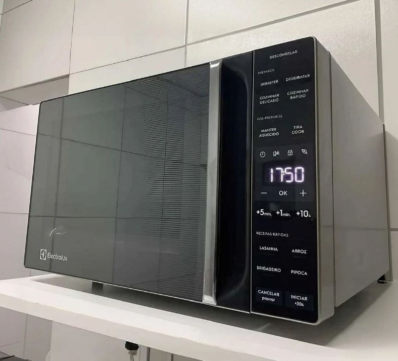 Micro-ondas Electrolux 23L Efficient