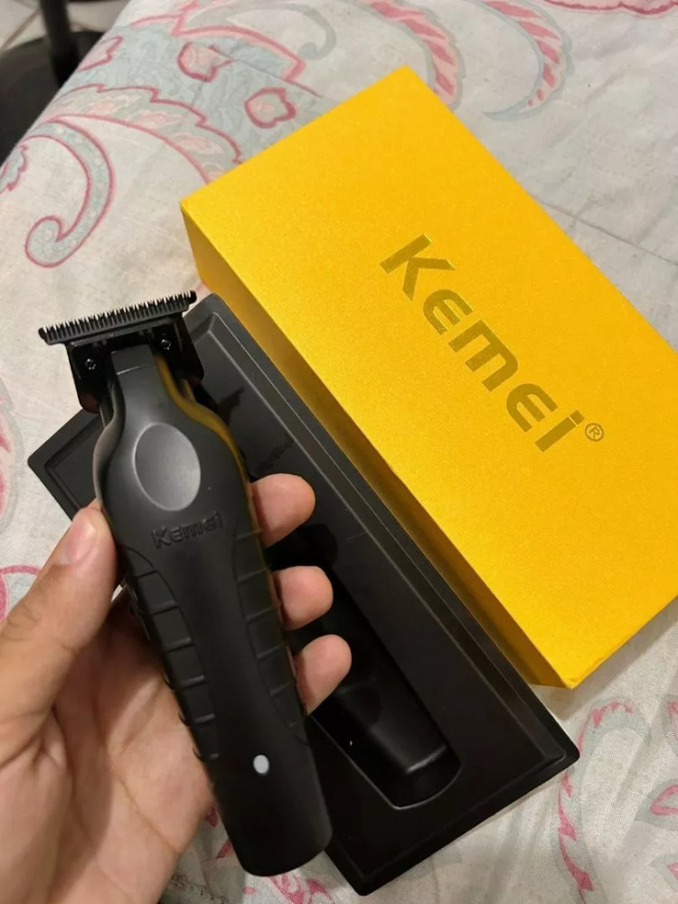 Máquina Cortar Cabelo/Barba KEMEI-2299