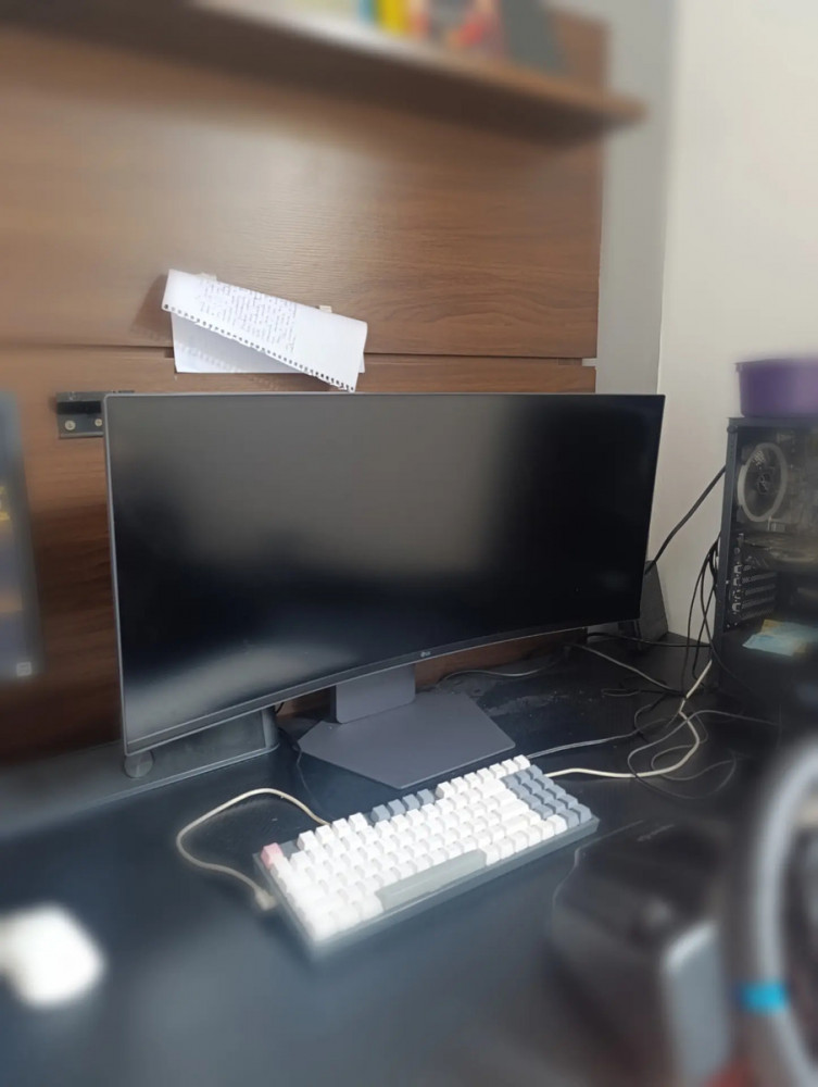 Monitor LG UltraGear 34 Curvo 160Hz