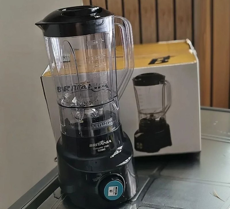 Liquidificador Britânia 2,6L 4 Velocidades Diamante 1100 - 127V