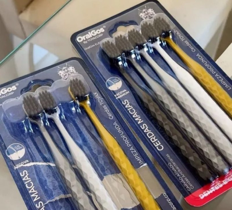 🪥 OralGos Escova Premium com Cerdas de Carvão - 5 unidades